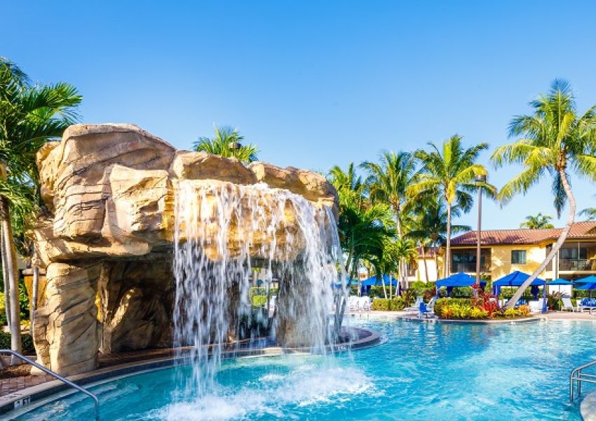Naples Bay Resort & Marina