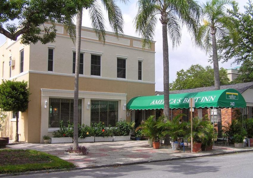 The Inn On Third